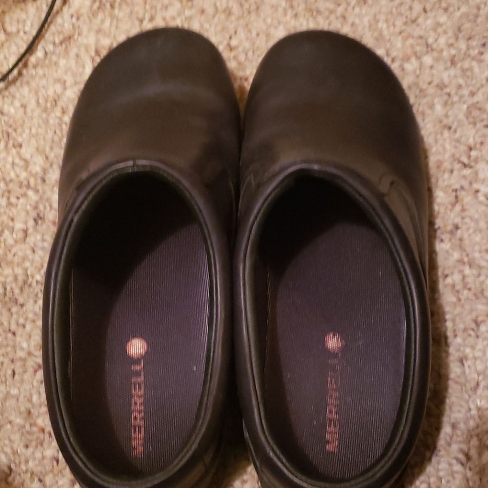 Black Merrill size 9